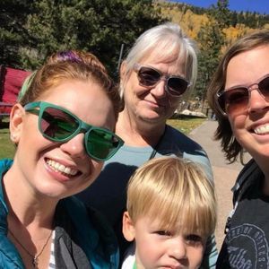 Meet your Posher, Elizabeth